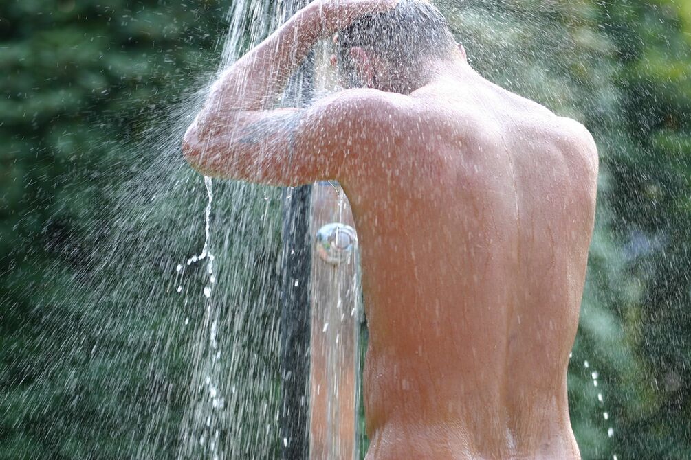 Преди да тренирате за уголемяване на пениса, трябва да вземете затоплящ душ