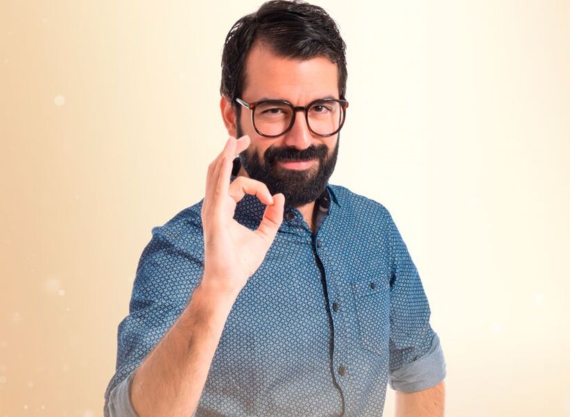 мъжът е доволен от уголемяване на пениса със сода